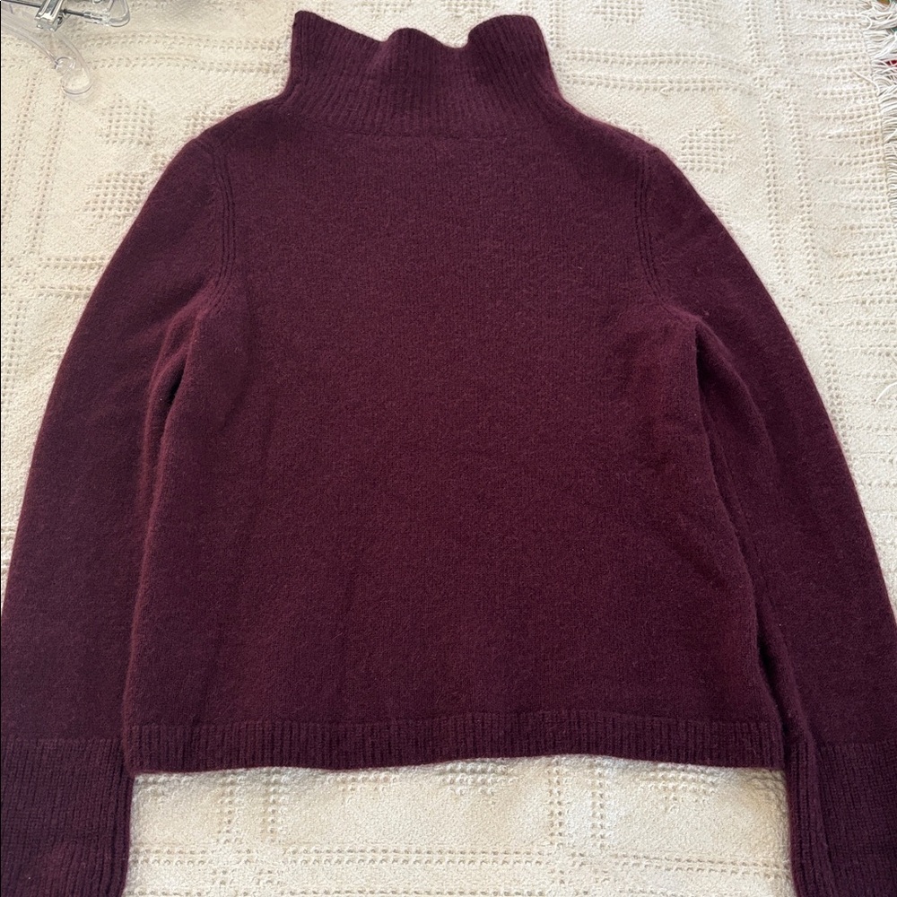 Talbots Cashmere‎ Cable Knit 
Women's Sweater Size SP - Picture 7 of 9